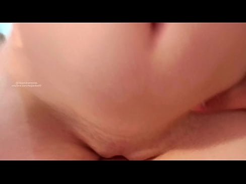 ❤️ 妹の部屋で寝ていたら、それがきっかけで目覚める ファッキングビデオ ❌️