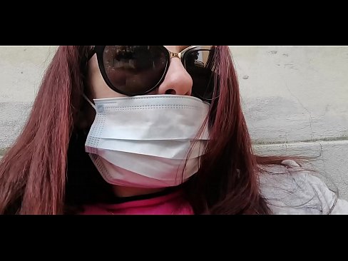 ❤️ ニコレッタは隣人に復讐し、彼のガレージでおしっこをする(特別Covid19イタリア検疫所) ファッキングビデオ ❌️